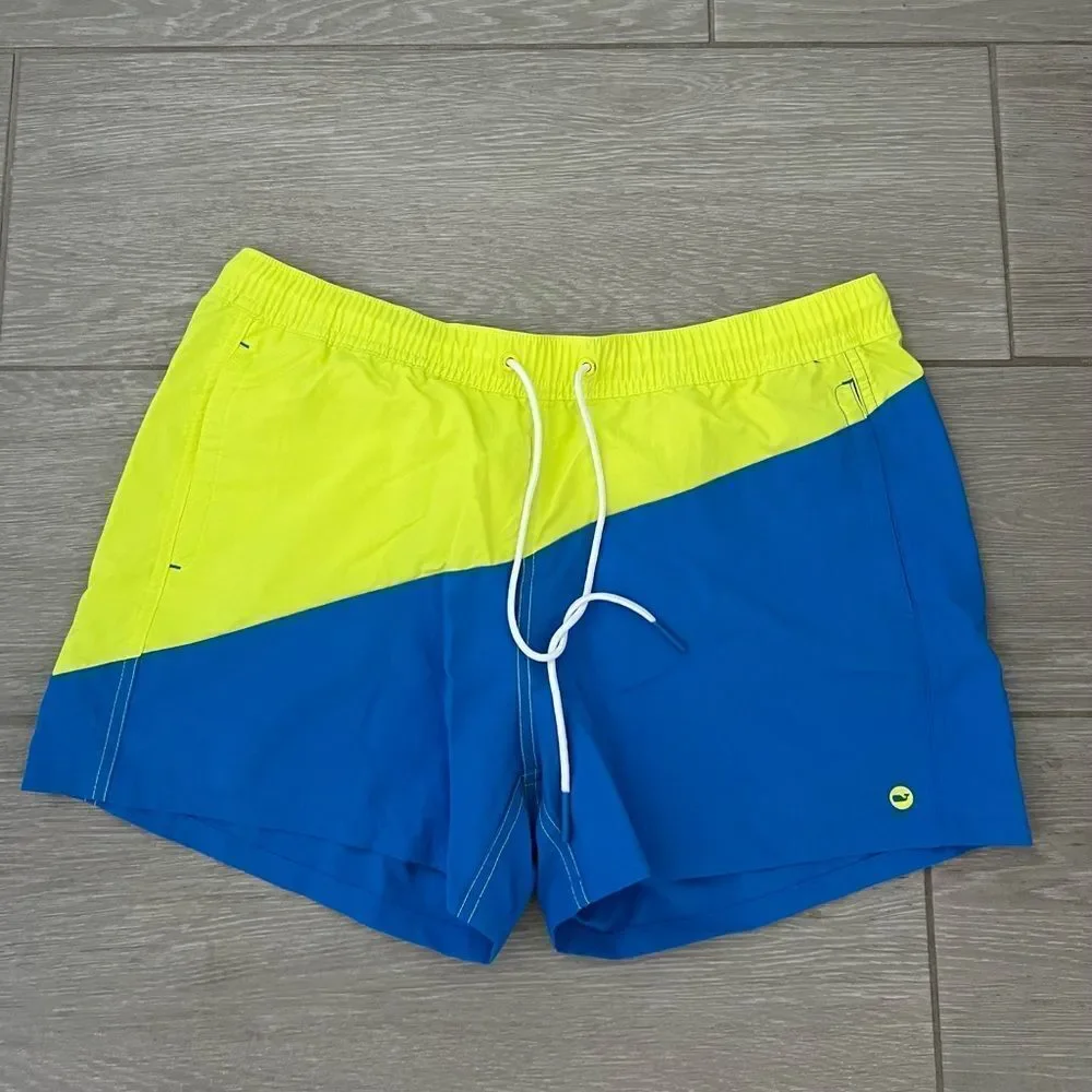 VINEYARD VINES 3 1/2 Inch Performance Weekend Shorts Size S